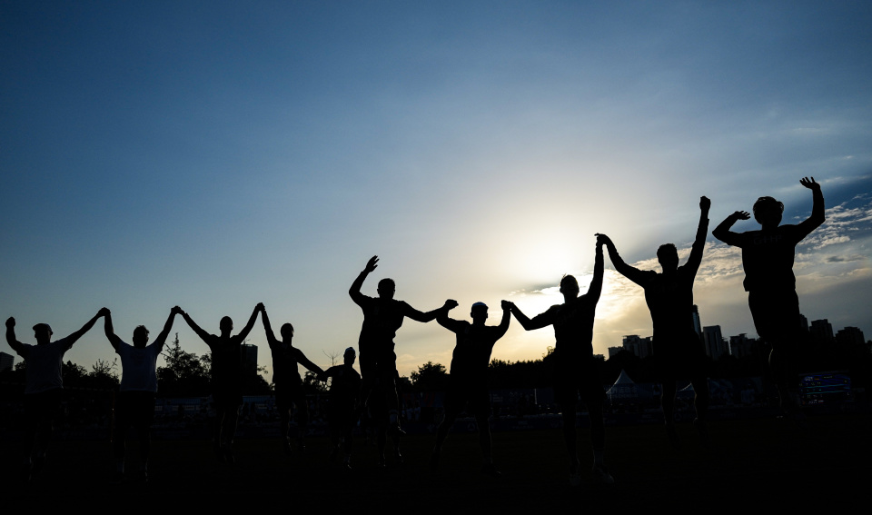 入场, 体育有优势