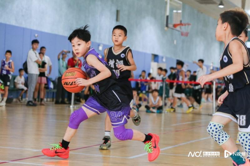 CMLLN, 来自广州的, 魔术般变出