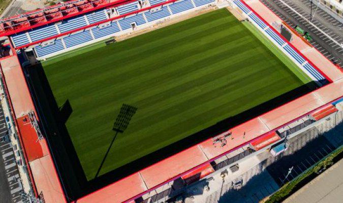 克球场, 场地, 但可以估算 克球场, 场地, 但可以估算